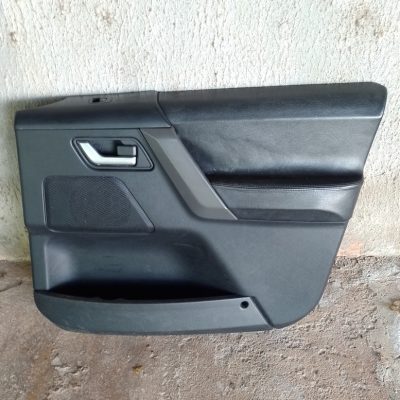 FORRO DE PORTA DIREITO DIANTEIRO LAND ROVER FREELANDER 2 2007